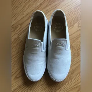 Lone Flag   Univ   State “Everyday”  White Leather Slip On Shoes Size 9