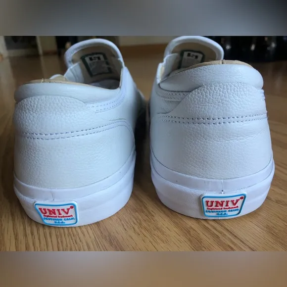 Lone Flag   Univ   State “Everyday”  White Leather Slip On Shoes Size 9