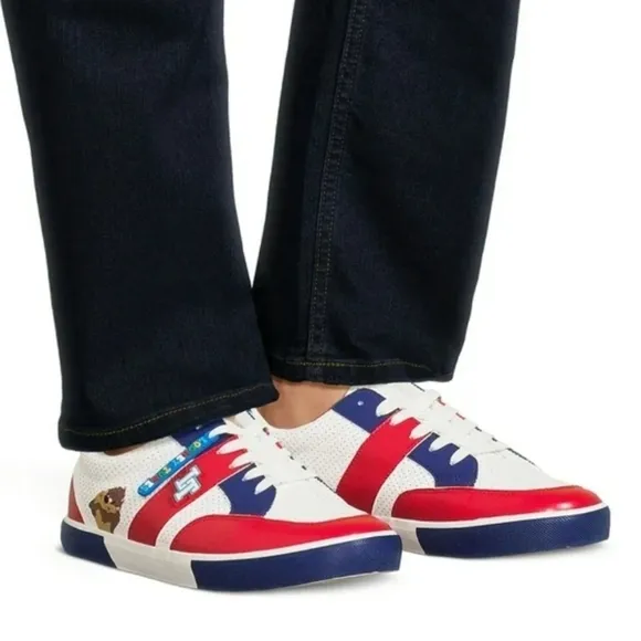 Looney Tunes Men’s 13 Bugs Bunny and Friends Sneakers