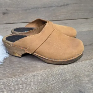 Lotta From Stockholm Tan Leather Clogs