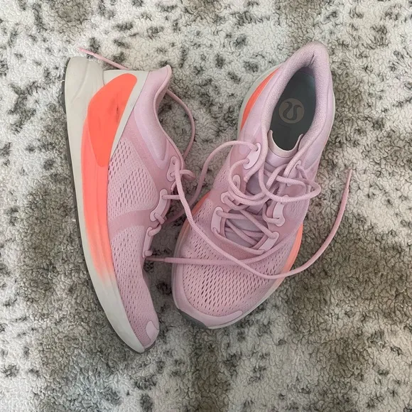 Lululemon blissfeel running shoes