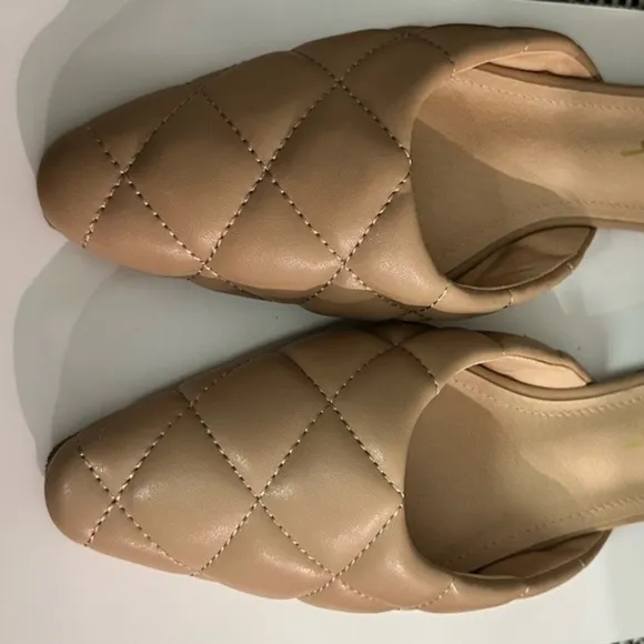 Lulu’s Vallyy Light Nude Quilted Mules size 8 NWOT