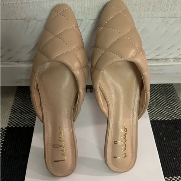 Lulu’s Vallyy Light Nude Quilted Mules size 8 NWOT