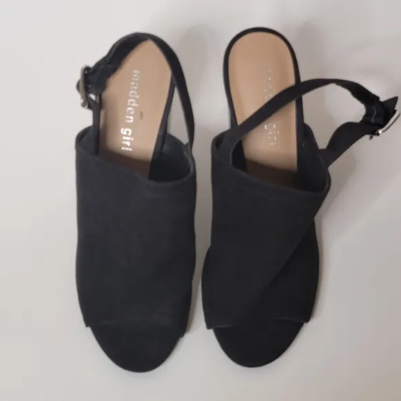 MADDEN GIRL Hana Black suede slingback stacked heel peep toe heels Size 8