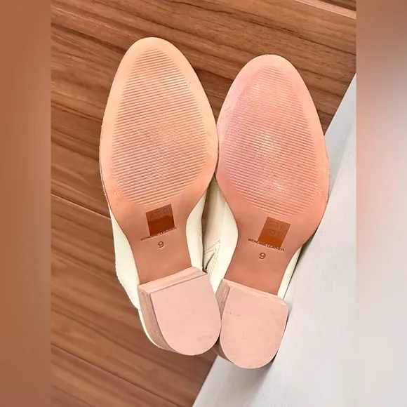 Madewell Cream Mules with Pointed Toe and Block Heel Sz. 9