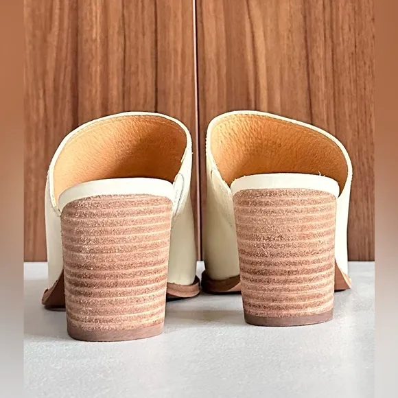 Madewell Cream Mules with Pointed Toe and Block Heel Sz. 9