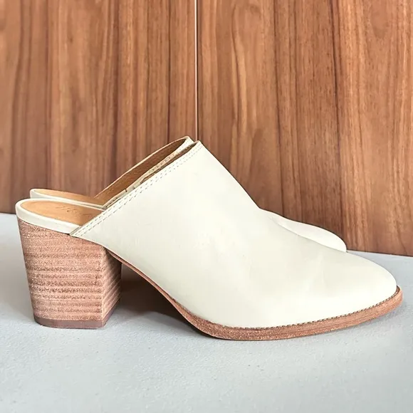 Madewell Cream Mules with Pointed Toe and Block Heel Sz. 9