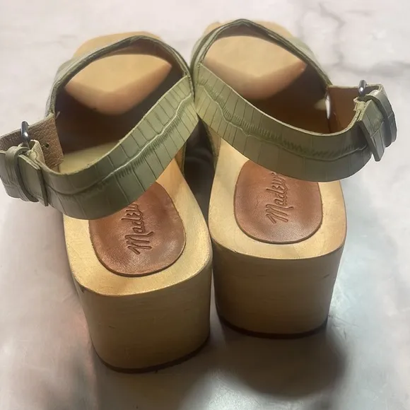 Madewell Farrah Croc Embossed Leather Slingback Clog