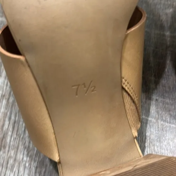 Madewell Kiera Mule Leather nude tan block heel sandal size 7.5