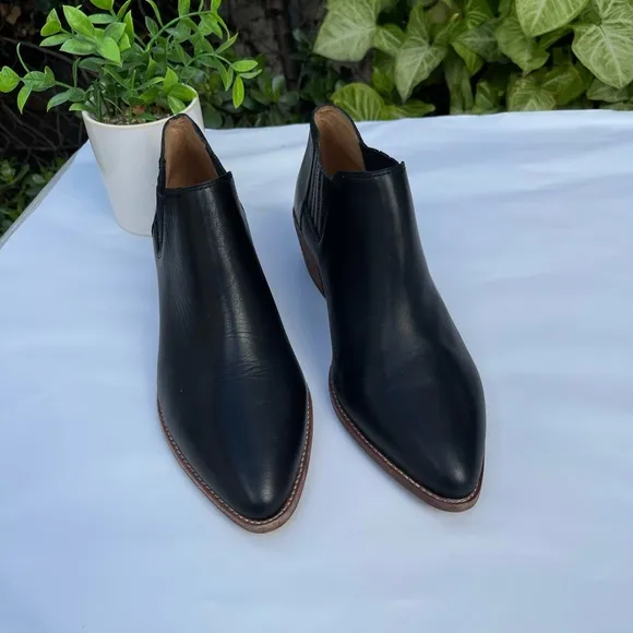 Madewell Sonia Chelsea black leather boots Truck Ankle Block Heel M3461 size 10