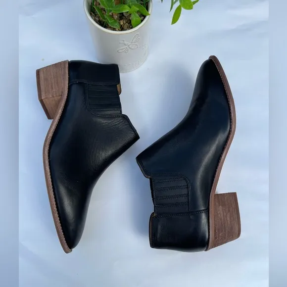 Madewell Sonia Chelsea black leather boots Truck Ankle Block Heel M3461 size 10