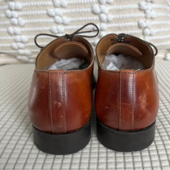 Magnanni Brown Oxford Dress Shoes Cap-Toe Design