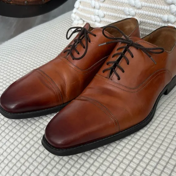Magnanni Brown Oxford Dress Shoes Cap-Toe Design