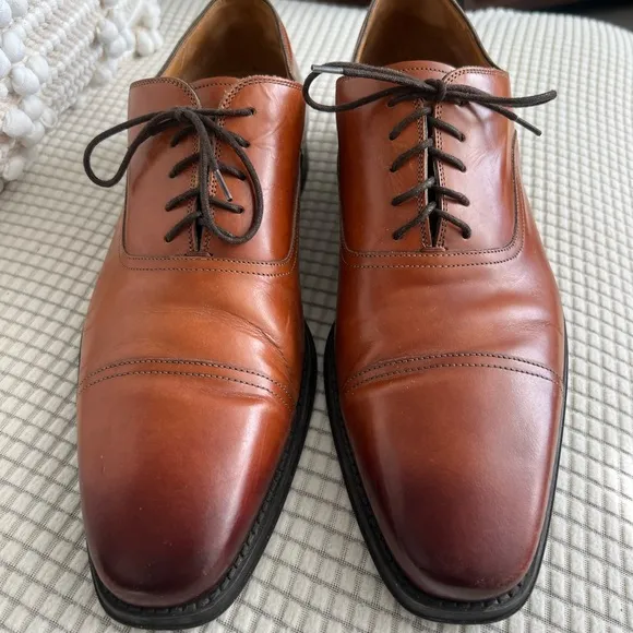 Magnanni Brown Oxford Dress Shoes Cap-Toe Design