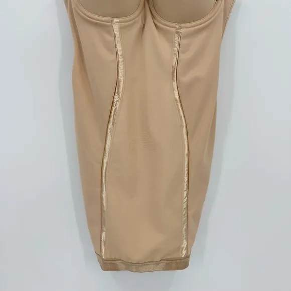 Maidenform Ultra-Firm Control Convertible Shapewear Slip Underwire Support 38C