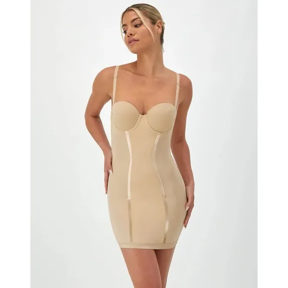 Maidenform Ultra-Firm Control Convertible Shapewear Slip Underwire Support 38C