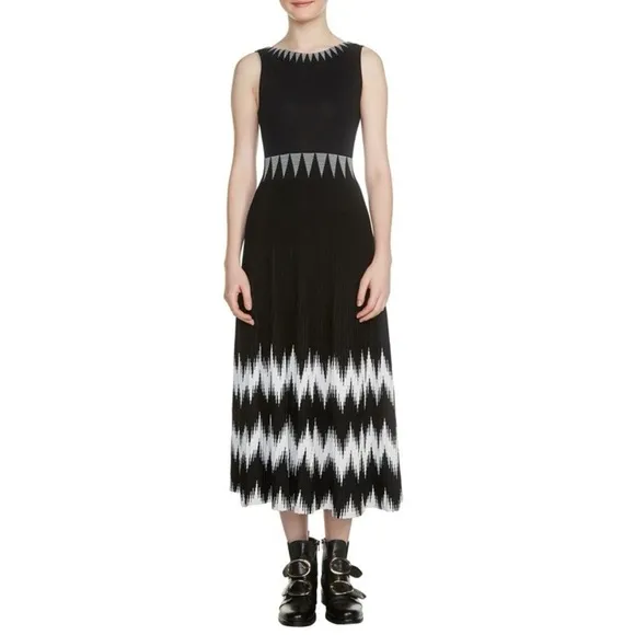 Maje Ruche Sleeveless Midi Mesh Dress 3 size US 8 Black White Stretchy Artsy