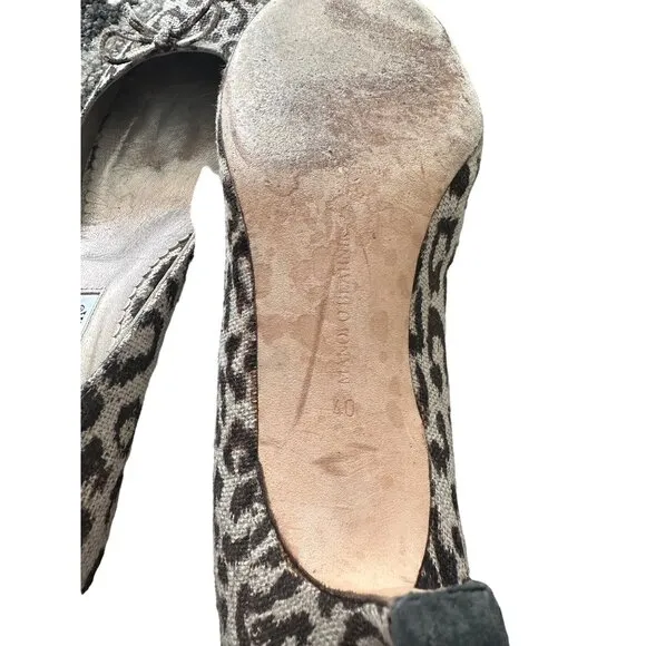 MANOLO BLAHNIK Animal Print Round Toe Kitten Heels Size 40