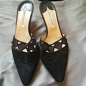 Manolo Blahnik Black Suede Kitten Heels