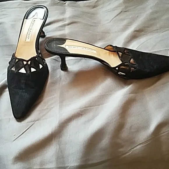Manolo Blahnik Black Suede Kitten Heels