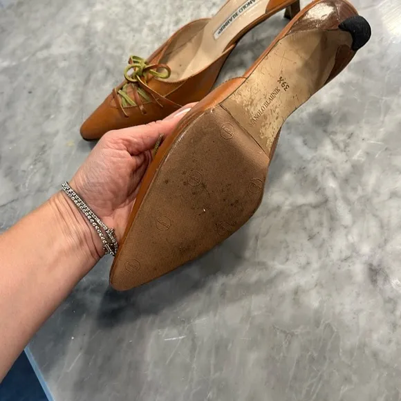 Manolo Blahnik Brown kitten heel mules- 39.5