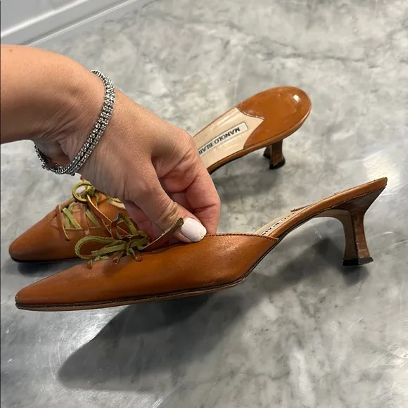 Manolo Blahnik Brown kitten heel mules- 39.5