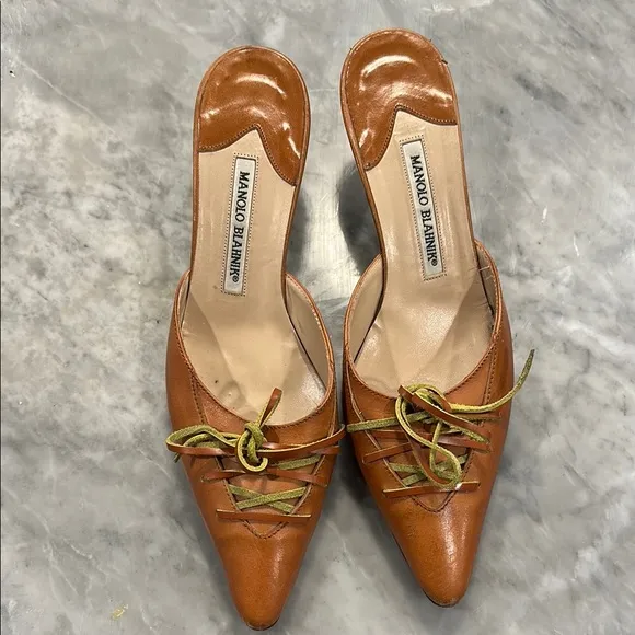 Manolo Blahnik Brown kitten heel mules- 39.5
