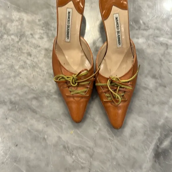 Manolo Blahnik Brown kitten heel mules- 39.5