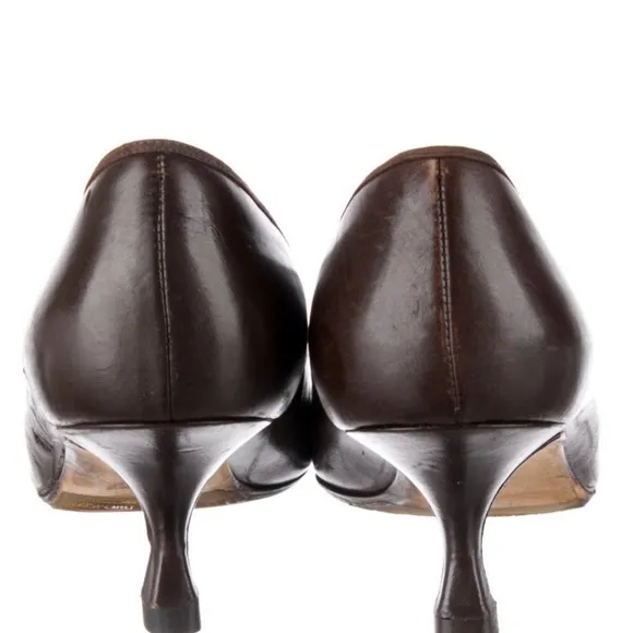 Manolo Blahnik Brown Leather Bow Kitten Heels – Size 5.5