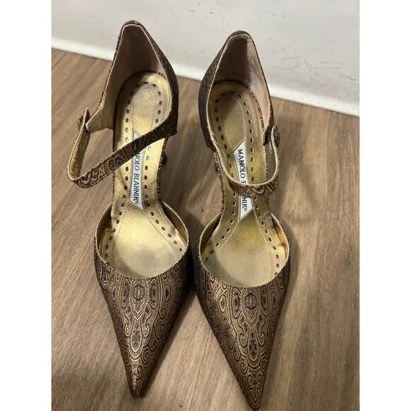 Manolo Blahnik Pattern Print Kitten Heels Sz 36.5