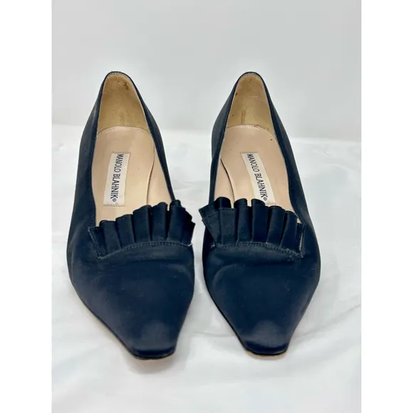 Manolo Blahnik Satan Kitten Heels Size 37 Black