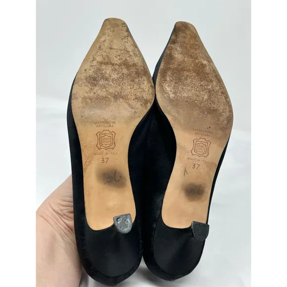 Manolo Blahnik Satan Kitten Heels Size 37 Black