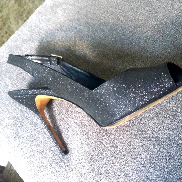 Manolo Blahnik Sparkly Slingback  Stiletto Heels. Size 39,5.