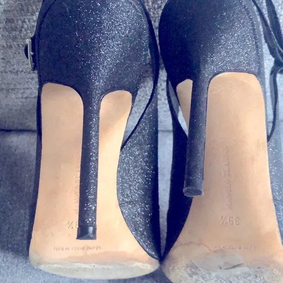 Manolo Blahnik Sparkly Slingback  Stiletto Heels. Size 39,5.