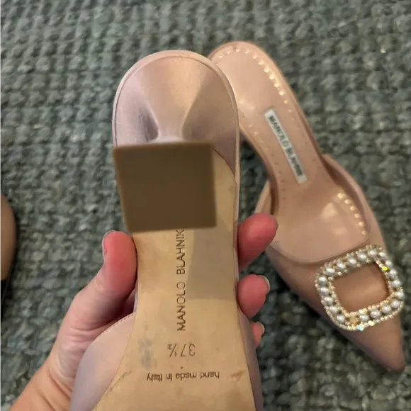 MANOLO BLAHNIKFabetamu 70 beige rose‎ mules