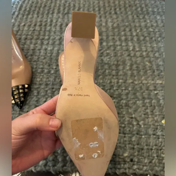 MANOLO BLAHNIKFabetamu 70 beige rose‎ mules