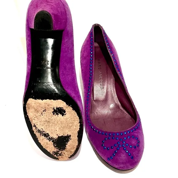 MARC JACOBS Purple Suede w Blue Stud Bow Accents 1.5” Heels EUC Size  37…