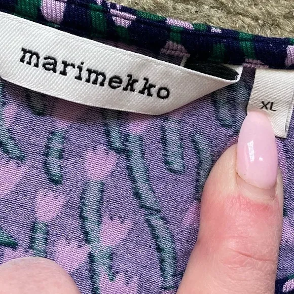 Marimekko Huokaus Tahtiniitty Jersey Floral Dress NWOT Purple Tulip Print
