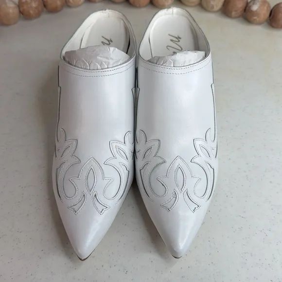 Matisse Marcell Mule Size 7.5/ White Leather