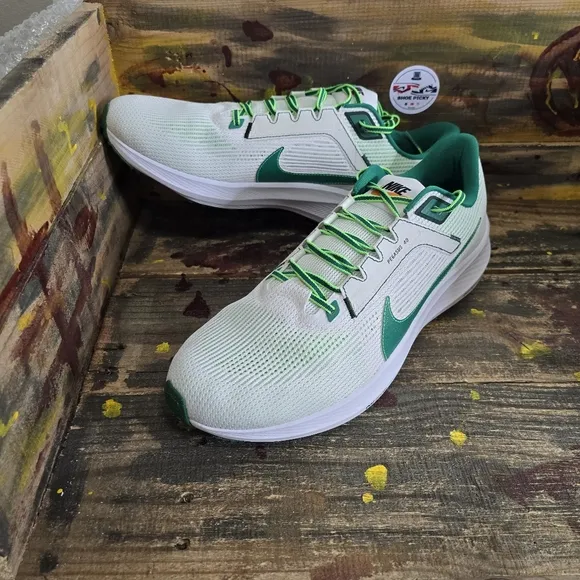 Men Nike Pegasus athletic shoes size 14 new‎