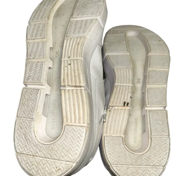 Men On Running The Roger Clubhouse White Running Tennis Shoes Sneakers size 13