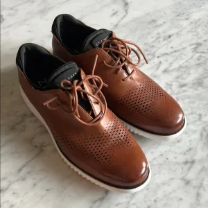 Men's 2.ZERØGRAND Laser Wingtip Oxfords size 9.5 Medium Men