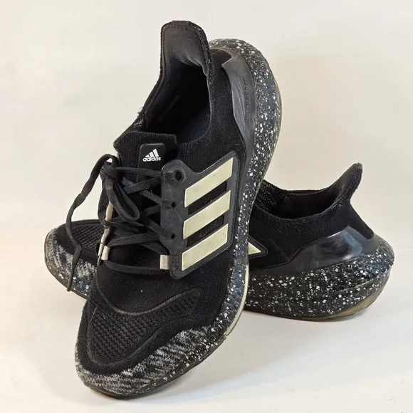 Mens Adidas UltraBoost 22 Mens Size 8 Running Shoes Athletic Sneakers HP3310