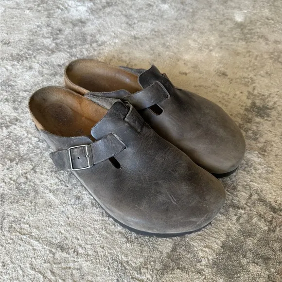 Men's Gray Birkenstock Clogs