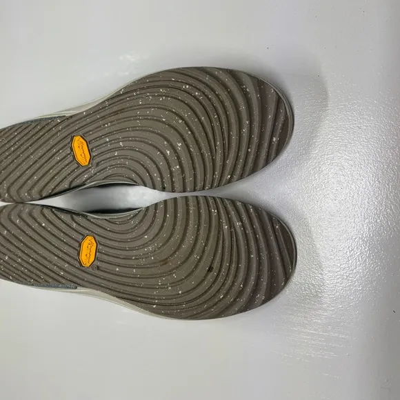 Men’s Merrell Gridway Moc Slip On Shoes With Vibram Sole Size 8.5