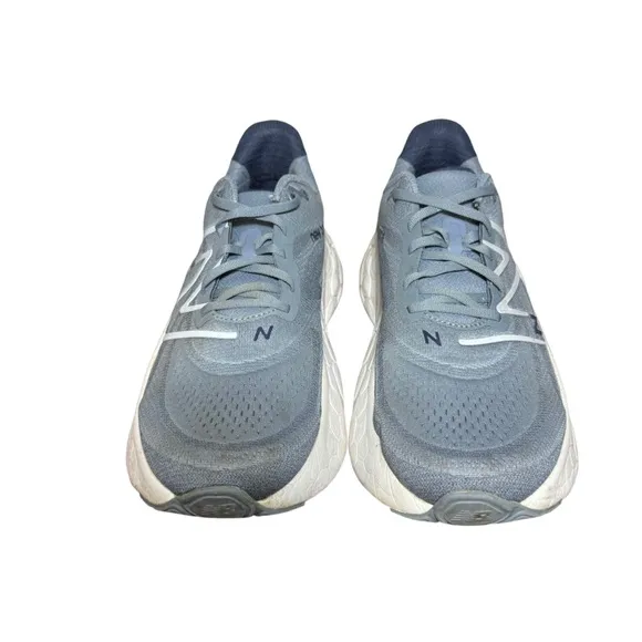 Men’s New balance fresh foam more athletic running shoes size 15 D blue
