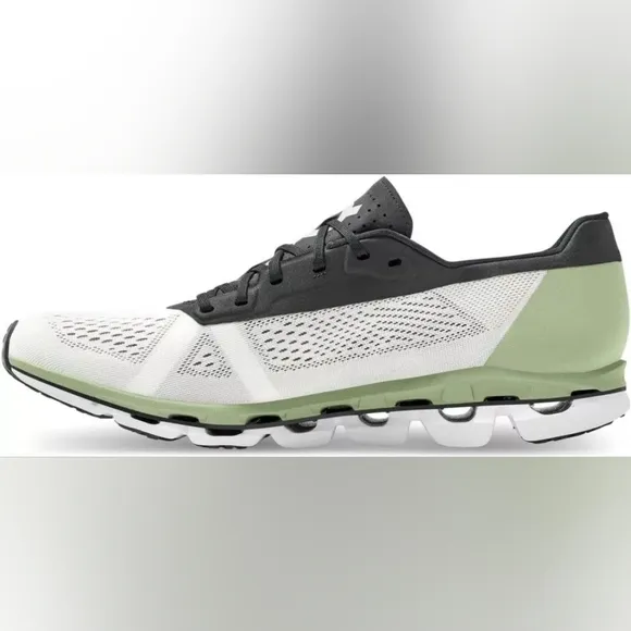 Men's On Running Cloudboom Shoes