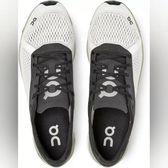 Men's On Running Cloudboom Shoes