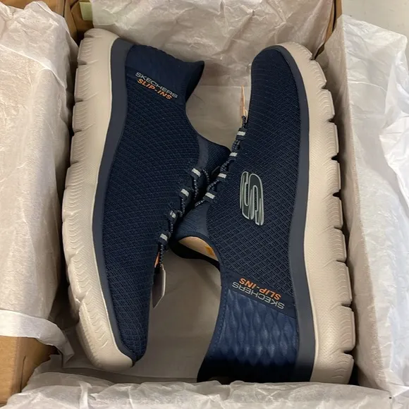 Men's Slip-ins- Summits - High Range Casual Sneakers from Finish Line 9 Wide NWT