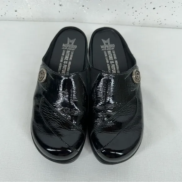 Mephisto Women’s size 7 Black Patent Leather Mules
